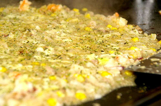 リズムが心地よいきずなや自慢のもんじゃ焼き　きずなや